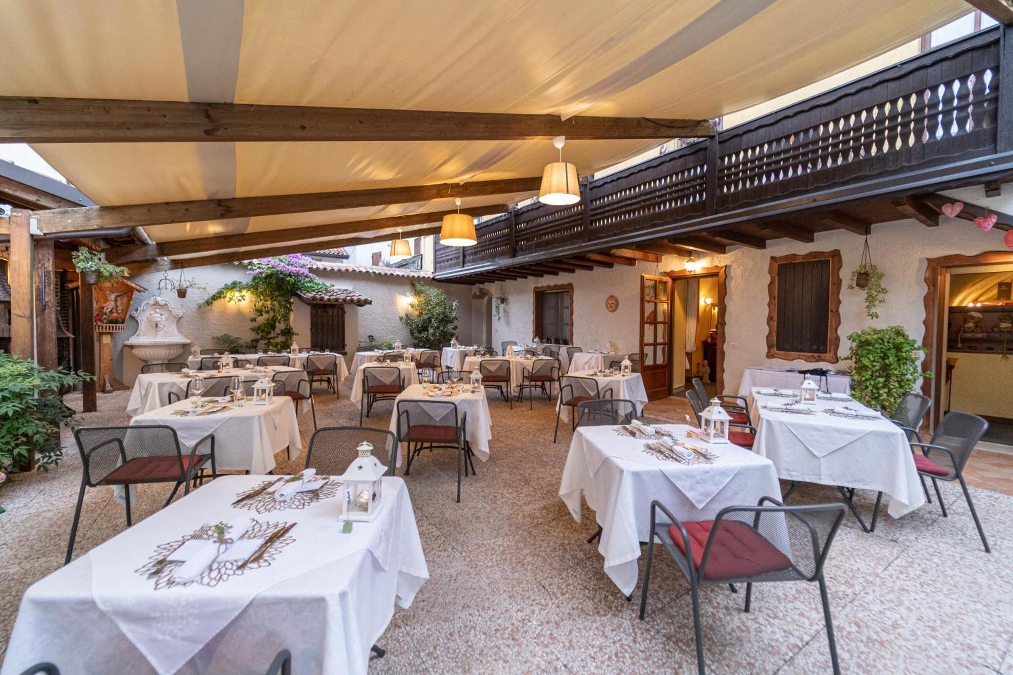 Borgo Dei Poeti Romantik Hotel Manerba del Garda Exteriér fotografie