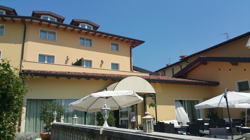 Borgo Dei Poeti Romantik Hotel Manerba del Garda Exteriér fotografie