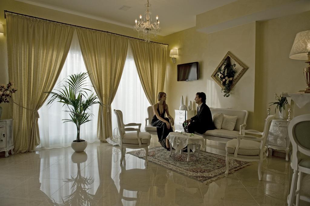 Borgo Dei Poeti Romantik Hotel Manerba del Garda Exteriér fotografie