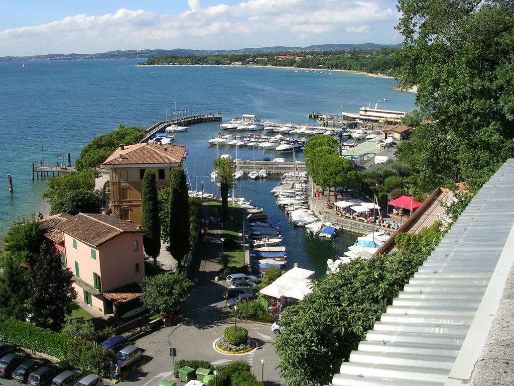 Borgo Dei Poeti Romantik Hotel Manerba del Garda Exteriér fotografie