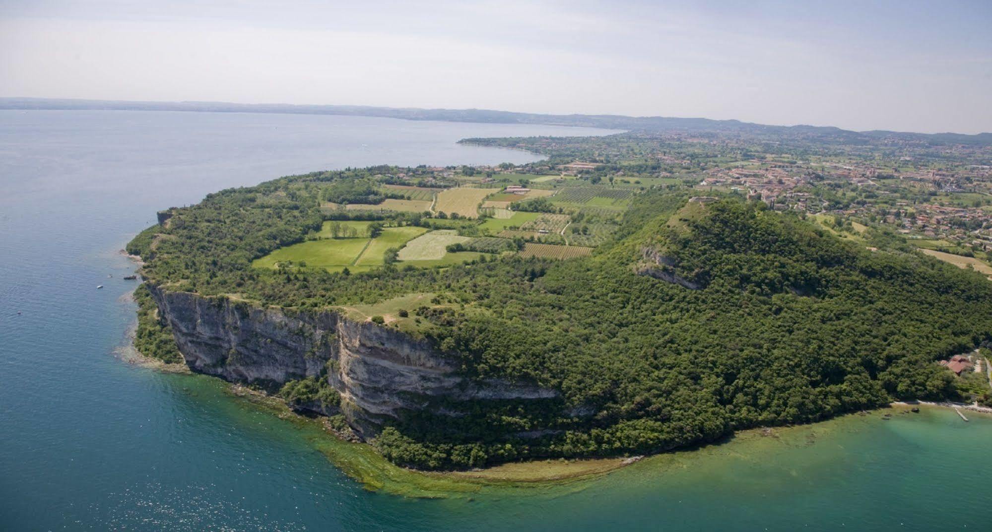 Borgo Dei Poeti Romantik Hotel Manerba del Garda Exteriér fotografie