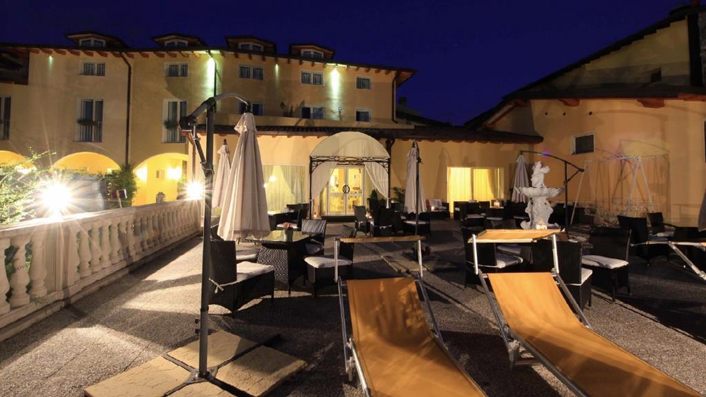 Borgo Dei Poeti Romantik Hotel Manerba del Garda Exteriér fotografie